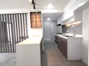 Tierralinda_ sala_cocina_despues