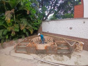 Cerros_patio02_durante